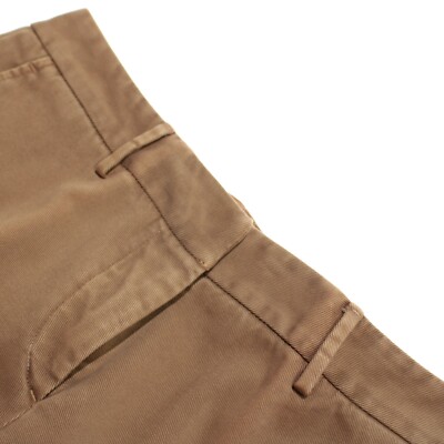 Boglioli NWD Donna Chinos / Casual Pants Size 40 (4 US) In Khaki Cotton Blend