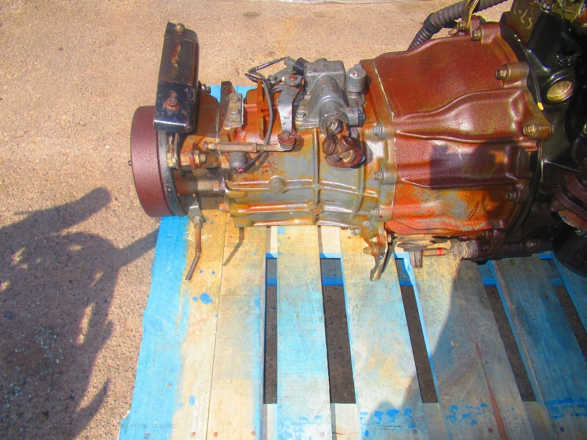 JDM Mitsubishi Fuso Canter 4M40 2.8L Diesel 5 Speed Manual