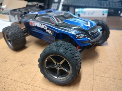 Traxxas Mini E-Revo Maßstab 1:16 VXL / Slash