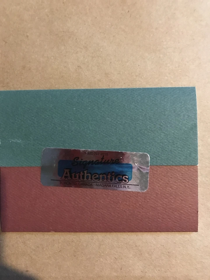 Revista Sports Illustrated 1985 firmada por Dan Marino/Joe Montana sin etiqueta casi nueva+ JSA Foto 2 de 2