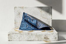 Taschentuch Kost&uuml;m, Tasche Jacke Seide gebl&uuml;mt Calypso, Geschenk