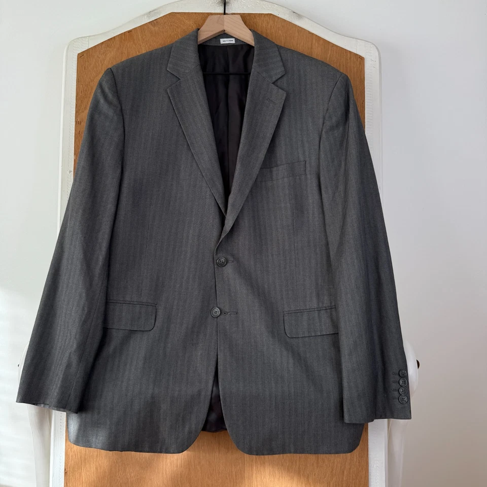 Traje Calvin Klein Para Hombre 42R Gris 2 Botones Rayas Deportivo Tela Pantalones 34x32 Plano Foto 2 de 4