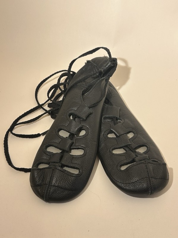 Rutherford Irish Dance Ghillies Size 5 Girls Soft Shoe.