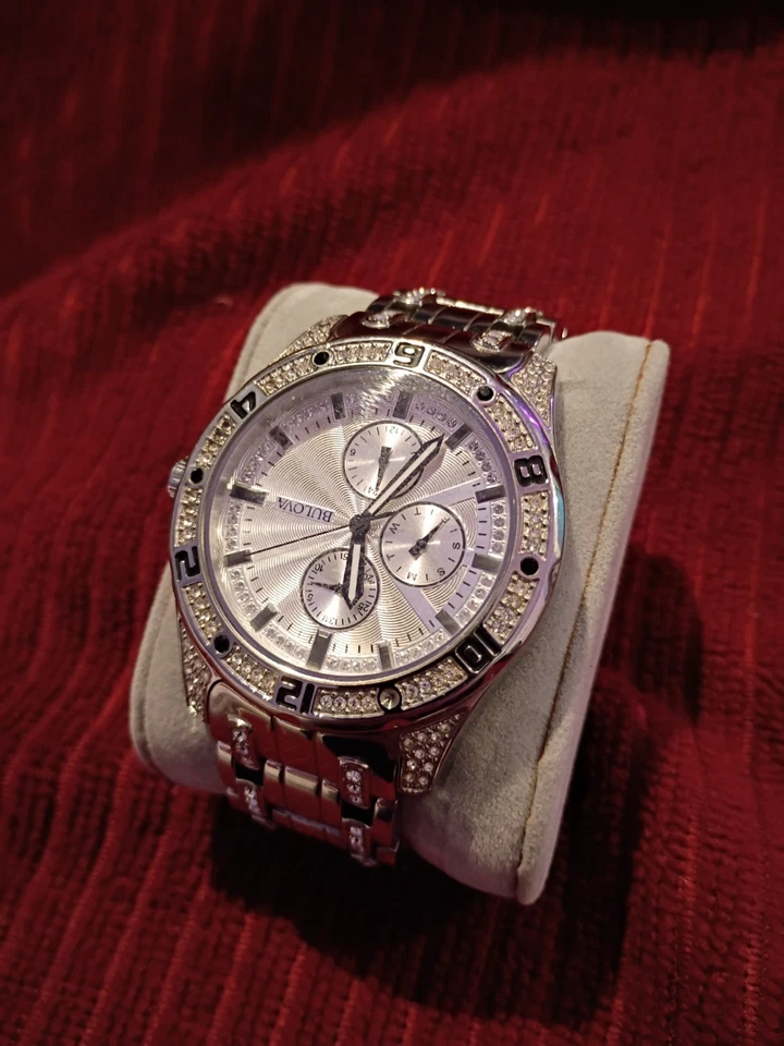 Bulova c8331137 ligeramente usado a la venta Foto 2 de 4