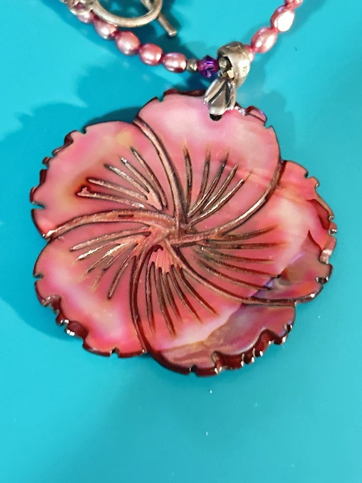 Mother of Pearl  Sterling 925 Hibiscus Flower Pendant Pink Pearl Necklace 16in - Image 2 of 4