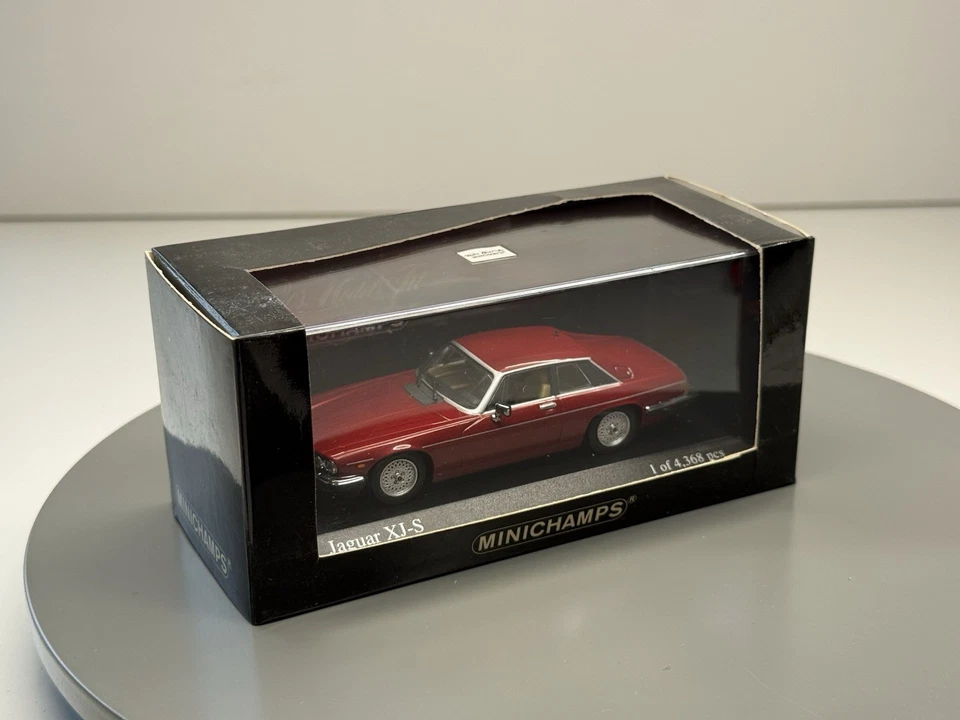MINICHAMPS 1/43 Jaguar XJ-S Coupe 1980 Red (AUTOART SOLIDO LOOSMART IXO EDICOLA) - Immagine 3 di 4