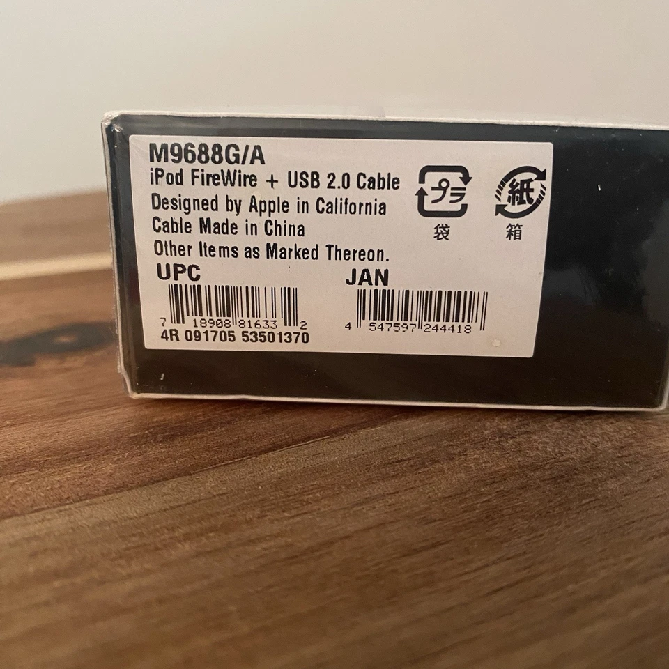 APPLE iPod Dock Connector To FireWire + USB 2.0 M9688G/A  3rd 4th NEW Sealed - Image 3 of 4