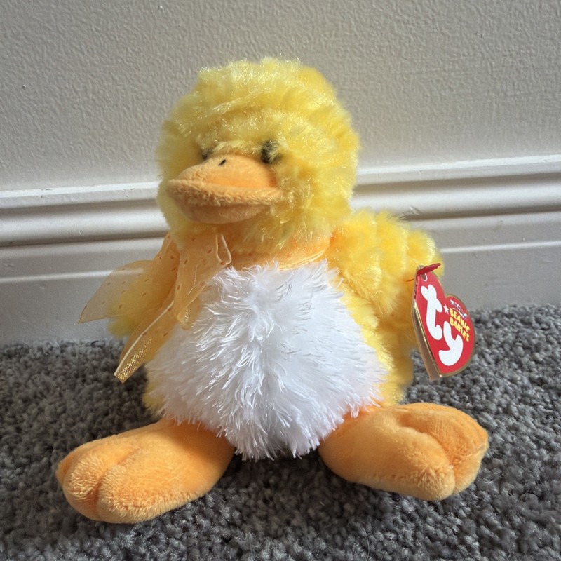 Ty Basket Beanies 3"(yellow) Chick  COOP 7/12/2006 MWMT RETIRED
