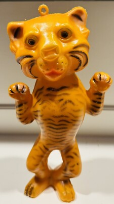 1960 s 10  Esso Tiger Blow Mold Gas And Oil Advertisement