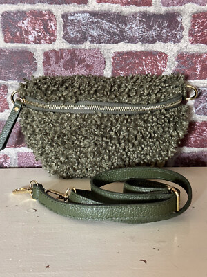 ITALY Crossbody Bag MEDIUM Teddyfell Bauchtasche Olivgrün Khaki Bodybag #2023705