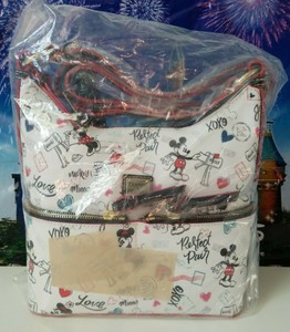 i love dooney and bourke