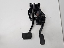 Tesla Model 3 Gas Pedal Brake Pedal Unit Complete 1044691-00-D OEM
