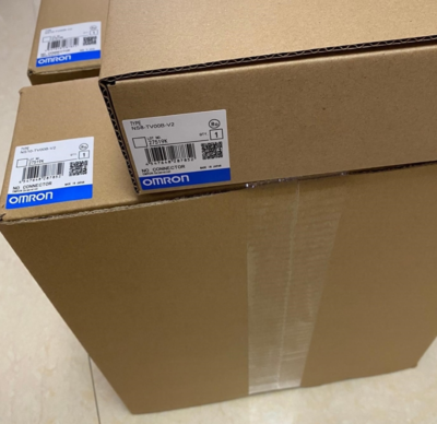 1PC New Omron NS8-TV00B-V2 Touch Screen In Box Expedited Shipping