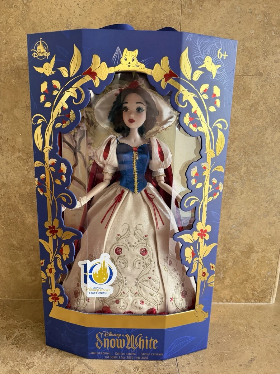 Snow White, Dwarfs D23 Expo Disney Limited Edition Collectibles