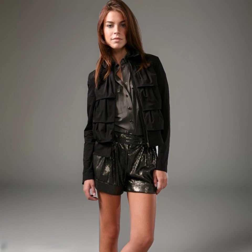 Chaqueta Diane Von Furstenberg negra Cupcake Bomber cuello con volantes en capas DEFECTO $595 Foto 2 de 4
