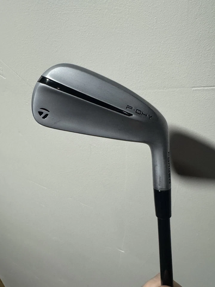 TaylorMade DHY 2 18* Driving Iron Tour AD VF 95 X rígido Foto 2 de 4
