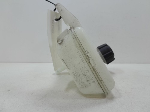 NISSAN Leaf Tekna Mk1 24kwh 2016 Expansion Header Overflow Bottle - Picture 4 of 9