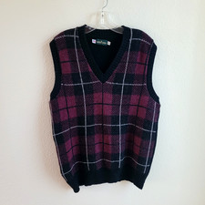 Vintage Plaid Vest Sweater Mens XL Wool Blend USA Red Black Boundary Waters