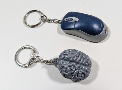 Vintage Microsoft Schlüsselanhänger 2er Set CeBIT IntelliMouse & Gehirn .NET