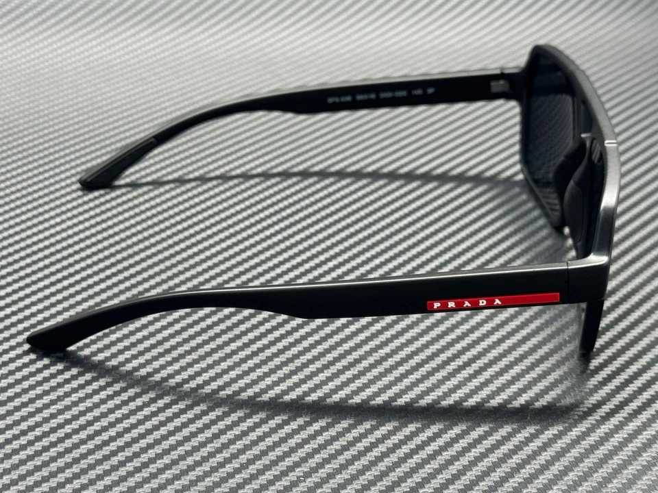 PRADA LINEA ROSSA PS A06S DG002G Negro Rubbo Gris Polarizado Para Hombre 59 mm Sungla Foto 4 de 4