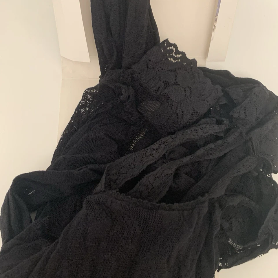 Body manga larga con tirantes de encaje Foto 3 de 4