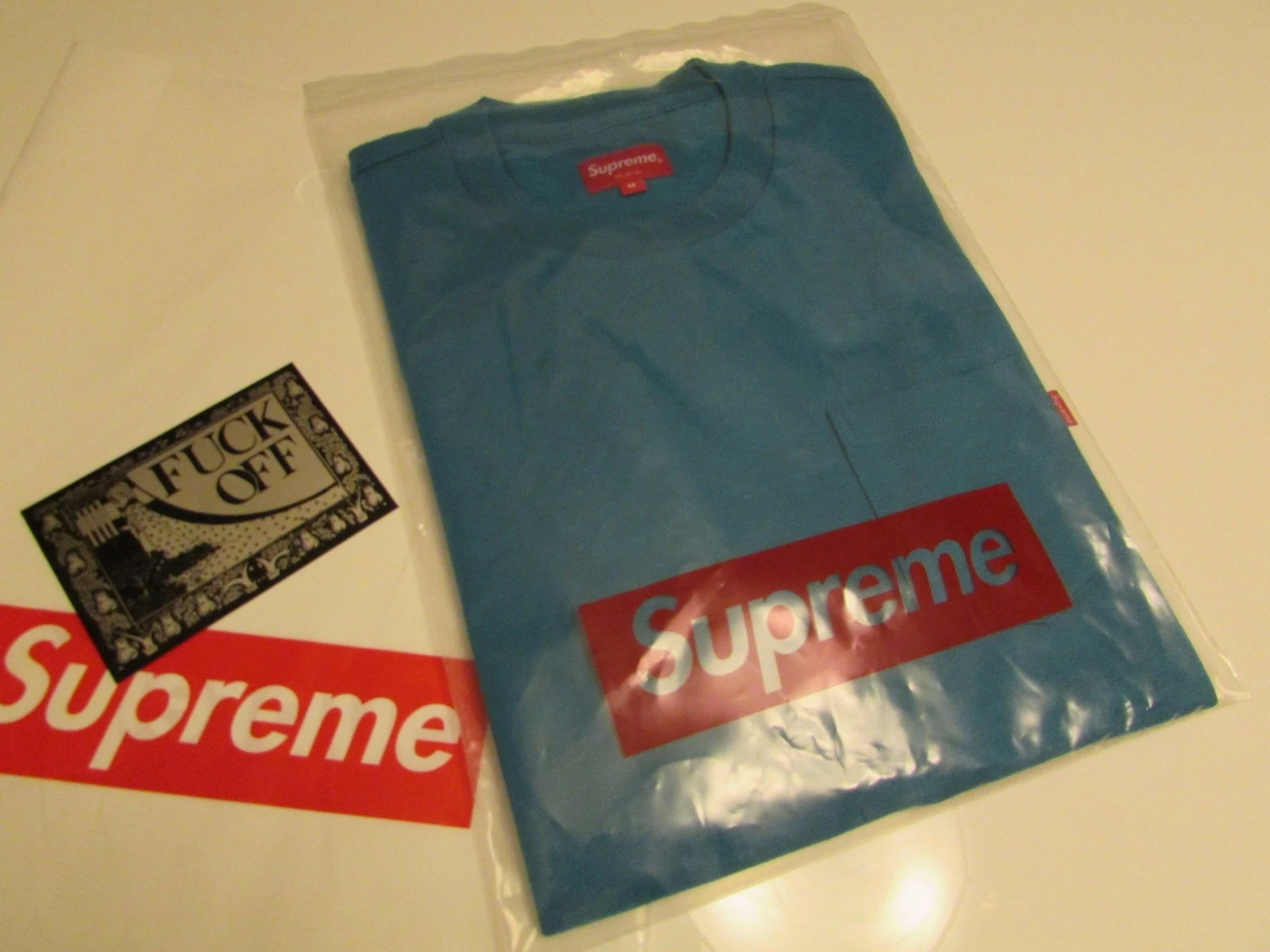 New AUTHENTIC SUPREME 2016 S/S Pocket Tee *SOLD OUT* Hth Marin Medium