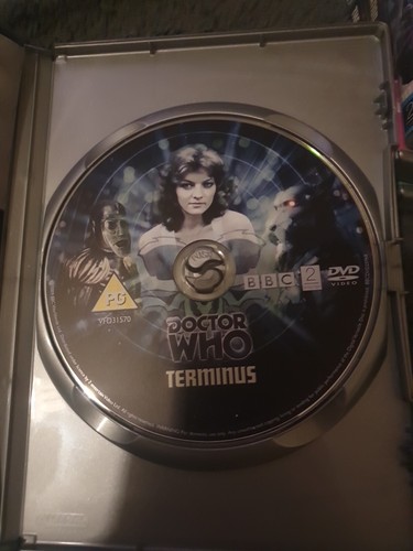 Doctor Who - Terminus - The Peter Davison Years 1982-84 - Picture 4 of 4
