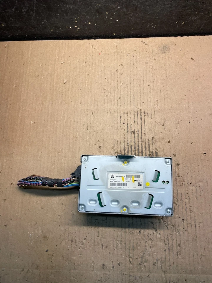 Amplificador de audio radio transparente BMW X3 2011-2014 OEM U9338 DG Foto 3 de 4