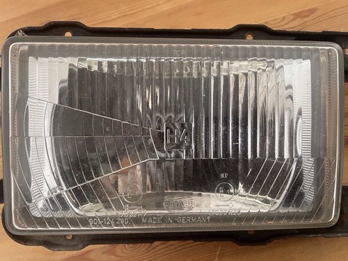 Original VW Volkswagen Scirocco MK2 HELLA Headlight With Frame Right - Picture 4 of 4