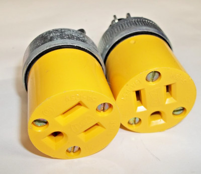 C5   Lot of 2 Eagle BP2887 Armored Grounding Connectors 2-Pole, 3-Wire, 15A-125V