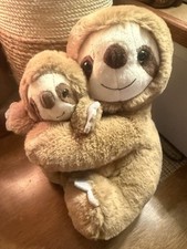 FAO Schwarz Hugging Sloths Plush Stuffed Toys Animal Mom Baby New No/tag