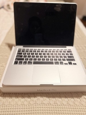 Apple MacBook Pro 13  Retina   i5 2.7GHz   8GB RAM   128GB SSD   Great Condition