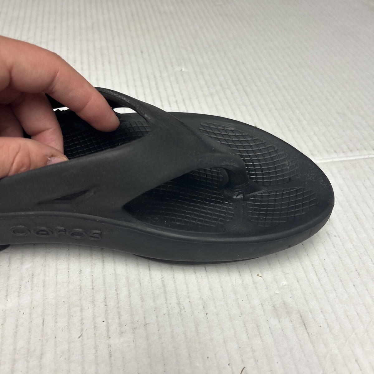 OOFOS Original Unisex Mens 9 Womens 11 Black Rubber Flip 