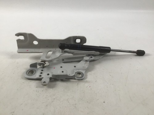 Motorhaubenscharnier rechts BMW 3er (F30, F80) 7336700 320d