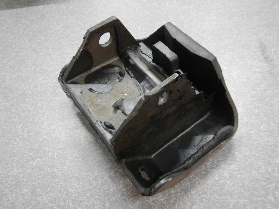 Par de montajes de motor Buick 300 1965 1966 1967 LeSabre Skylark Special Foto 3 de 4