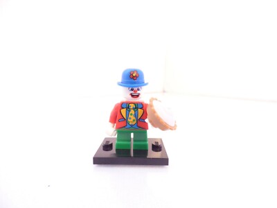 lego clown minifigure
