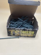 TwisterScrews E-Coat Decking Screws  Electropolyseal coated in Grey/green