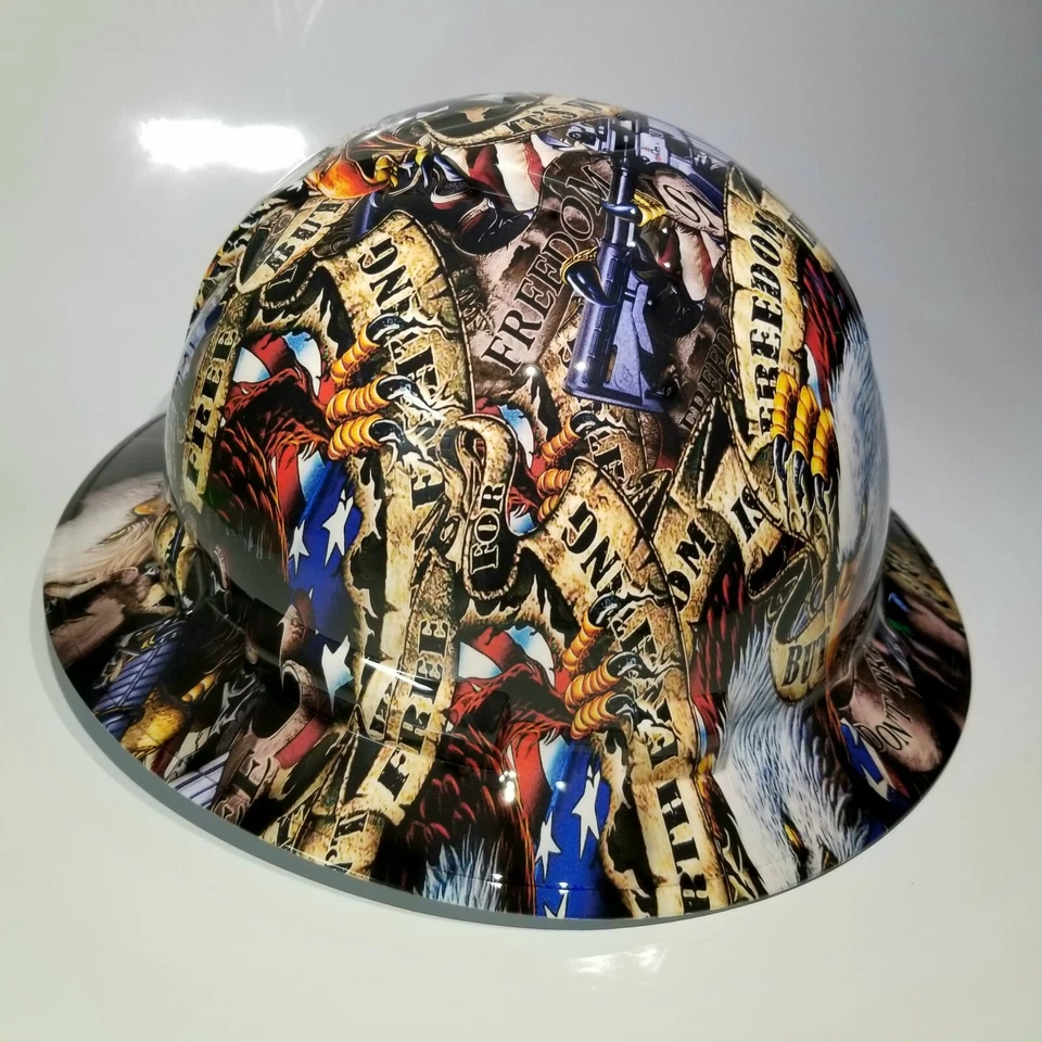 NUEVO ALA COMPLETA Sombrero Duro Personalizado Hidro Sumergido LIBERTAD NO ES GRATIS EE. UU. AMÉRICA Enfermo  Foto 2 de 4