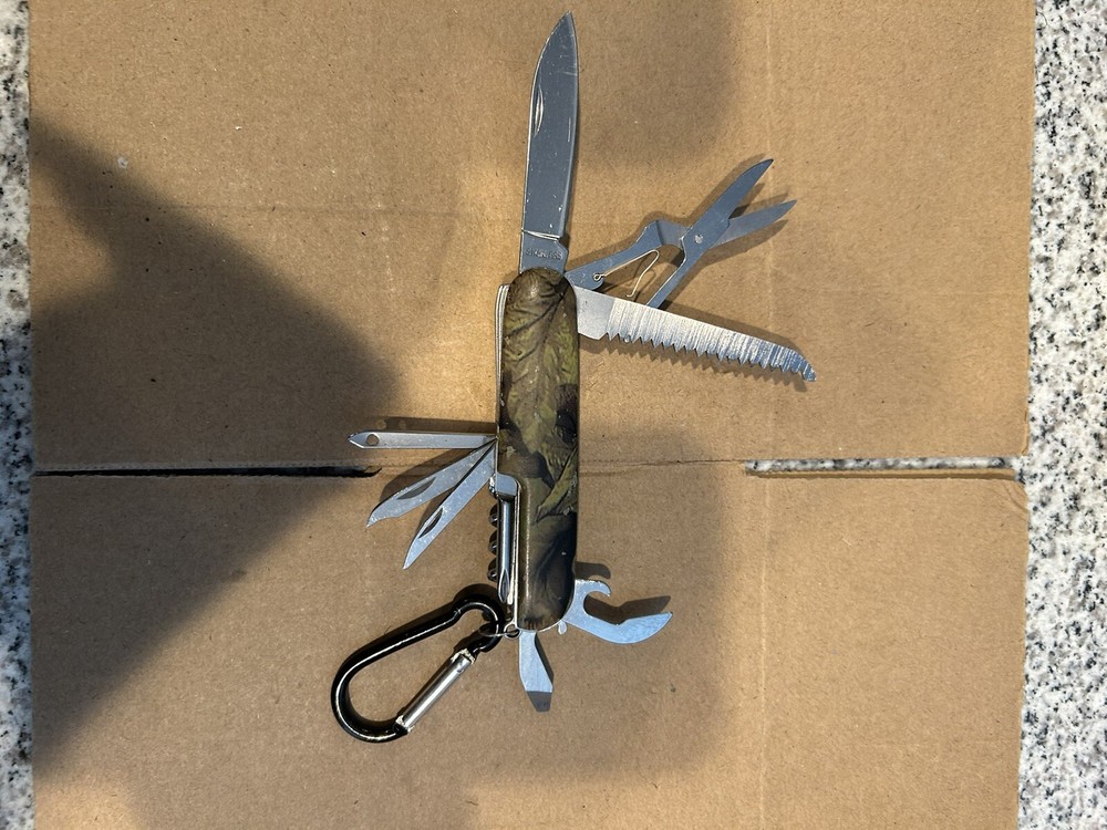 Camo SAK Multi-Tool with Scissors Corkscrew Plastic Handle  