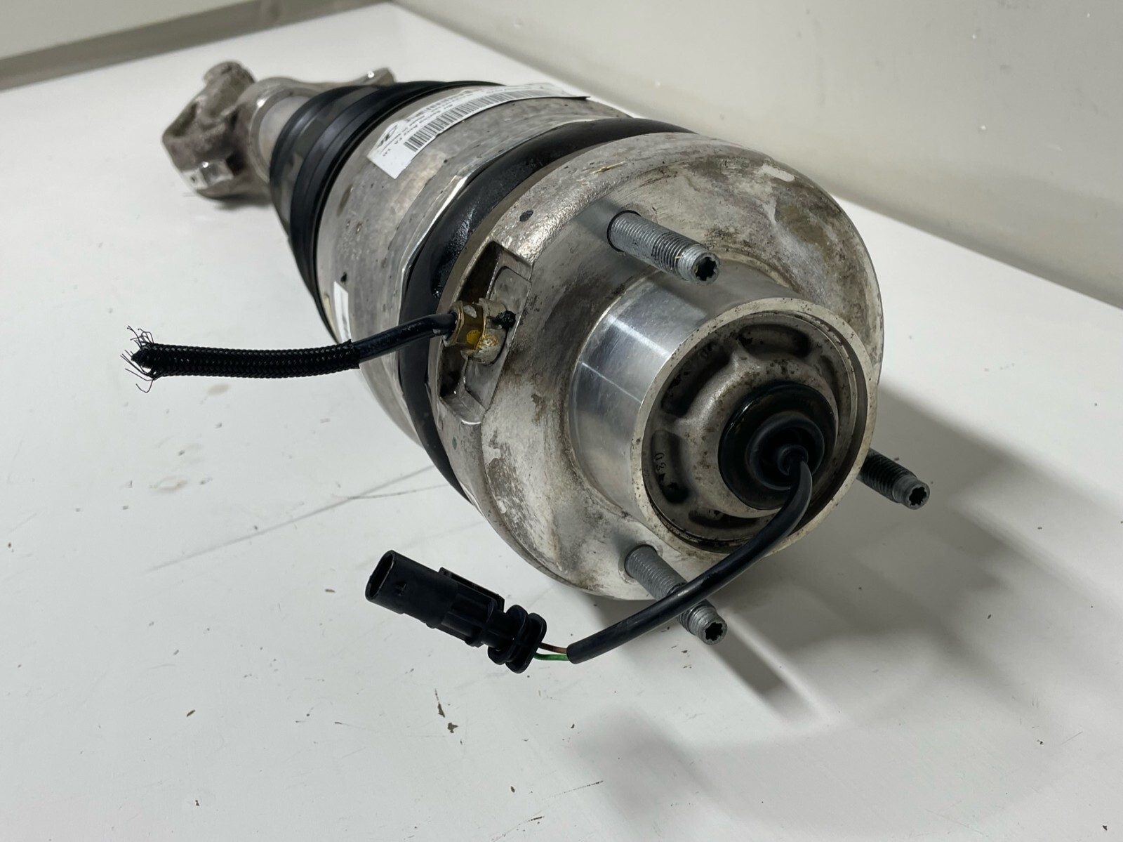 17-24 Maserati Levante Front Left Driver Shock Absorber Strut Air Ride Spring