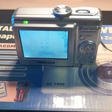 Traveler DC 7900 Kompaktkamera 7MP 3x opt. Zoom 2,4 Zoll Display Silber