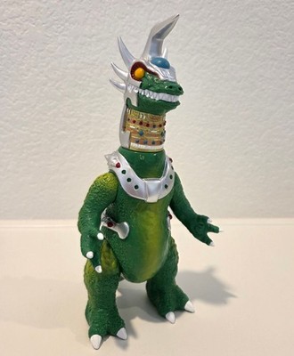ENKA VINYL MACHINE SAURER 10'' SOFUBI VINYL TOY godzilla kikaider kaiju mazinger