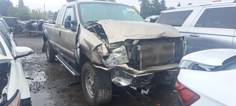 2005 Ford F250 Super Duty Automatic Transmission OEM 191K Miles - LKQ435381611 - Image 2 of 4