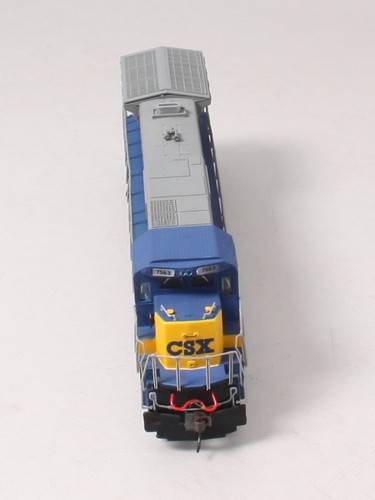 Spectrum 85019 HO CSX GE Dash 8-40C Diesel Locomotive #7563 MT/Box - Picture 12 of 12