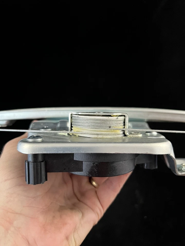 Dorman OE Solutions Window Regulator & Motor Assy Fits Chrysler Pacifica 04-08 - Image 4 of 4