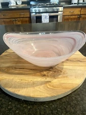 Artistic Accents 9.5" x 7.5" Pink Swirl Oval Glass Serving Bowl, EUC