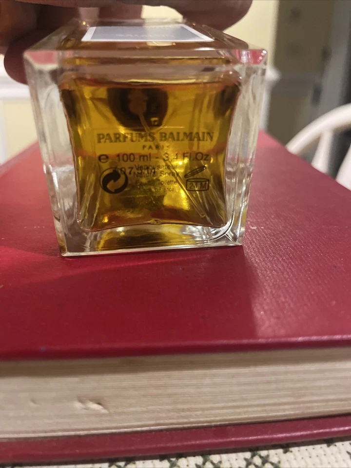 Jolie Madame por Pierre Balmain eau de toilette spray para mujer 3,4 oz/100 ml Foto 2 de 4