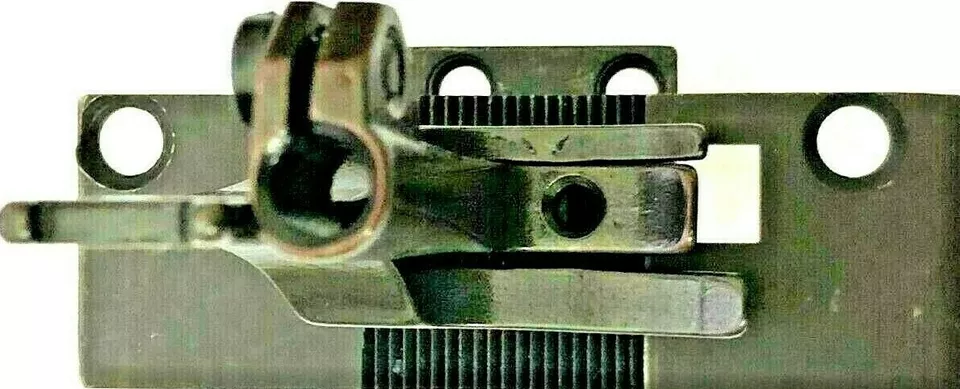 SINGER 211G WALKING FOOT N/PLATE FEED DOG&P/FOOT INDUSTRIAL SEWING MACHINE PART - Image 4 of 4