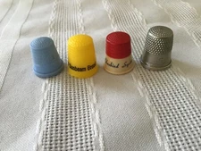 Vintage lot of plastic /metal advertising thimbles SUNBEAM/BLUEBIRD