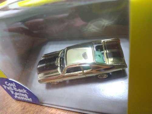 Johnny Lightning Chevy Camaro Thunderjet 500 Slot Car Gold Black Stripes NIP - Picture 8 of 10